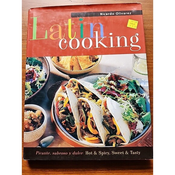 Latin Cooking Ricardo Olivarez HCDJ Illustrated 1999 - Picture 1 of 16